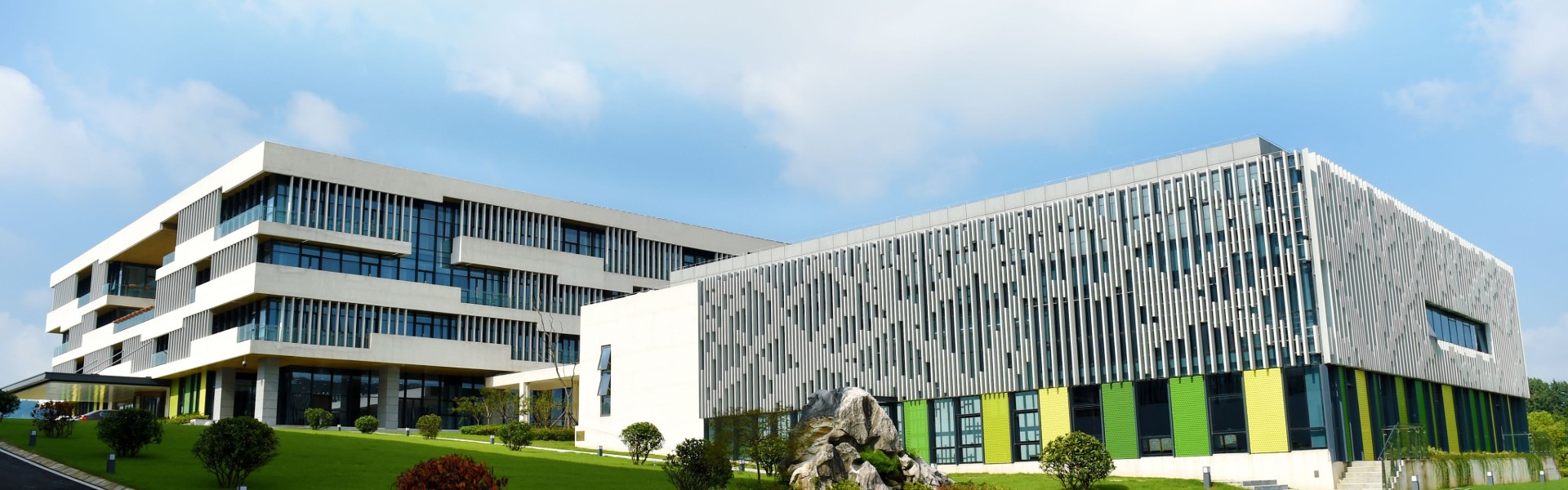 二本招生分数却远超某些985？“电力小龙头”什么实力？（附院校解读以及往年录取分）