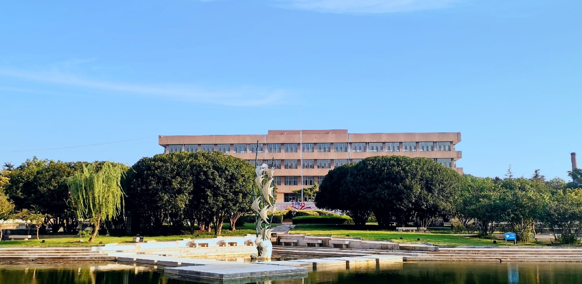 中国矿业大学徐海学院：面向18省份计划招生3120人，普通本科批次4个专业组，艺术普通批次2个专业组。